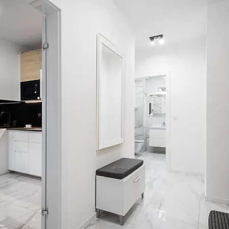 D&k Apart 1 Sierpnia 32a Апартаменты Варшава