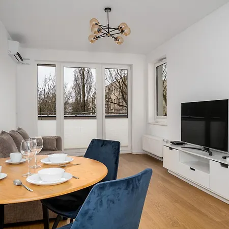 D&k Apart 1 Sierpnia 32a * Варшава